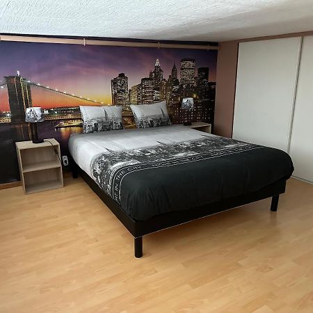 T2 Duplex Chez Lelie Home Лимож Экстерьер фото