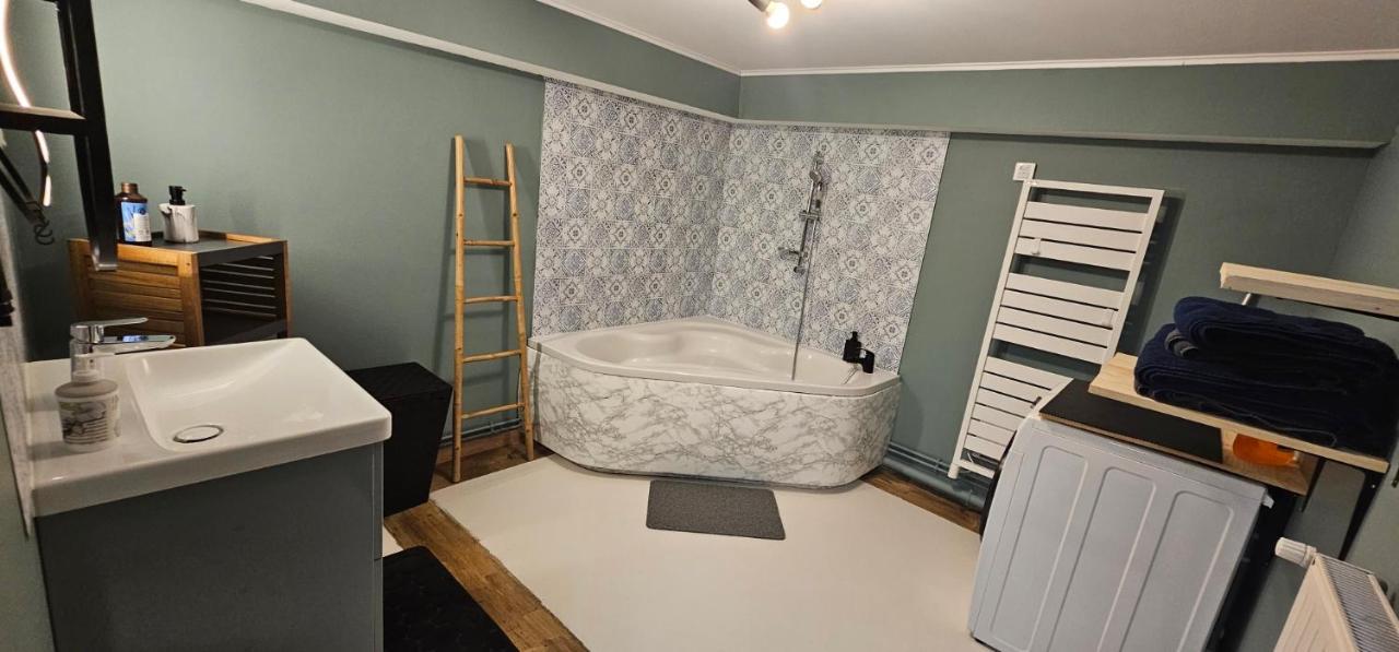 T2 Duplex Chez Lelie Home Лимож Экстерьер фото